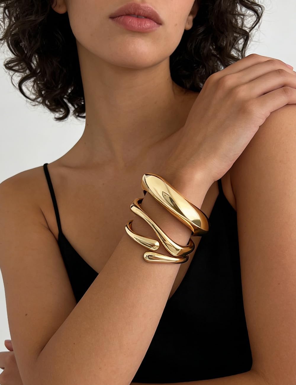 Chunky Gold Bangle Bracelets for Women, Dainty 14k Gold Plated Big Stackable Bangles Set, Trendy Statement Cuff Bracelet Stack Fashion Jewelry Gifts