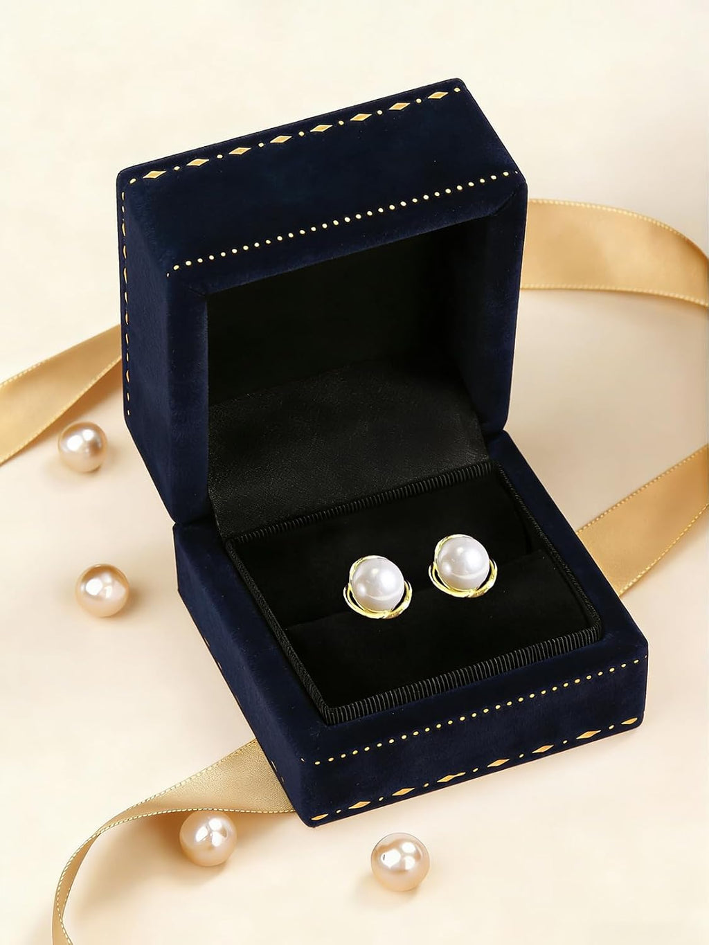 Genuine Freshwater Pearl Earrings for Women 14K Gold Plated | Lucky Four-leaf Clover/Irish Celtic Knot Design, Cultured Freshwater Pearls, Hypoallergenic Silver, Elegant Gift for Women