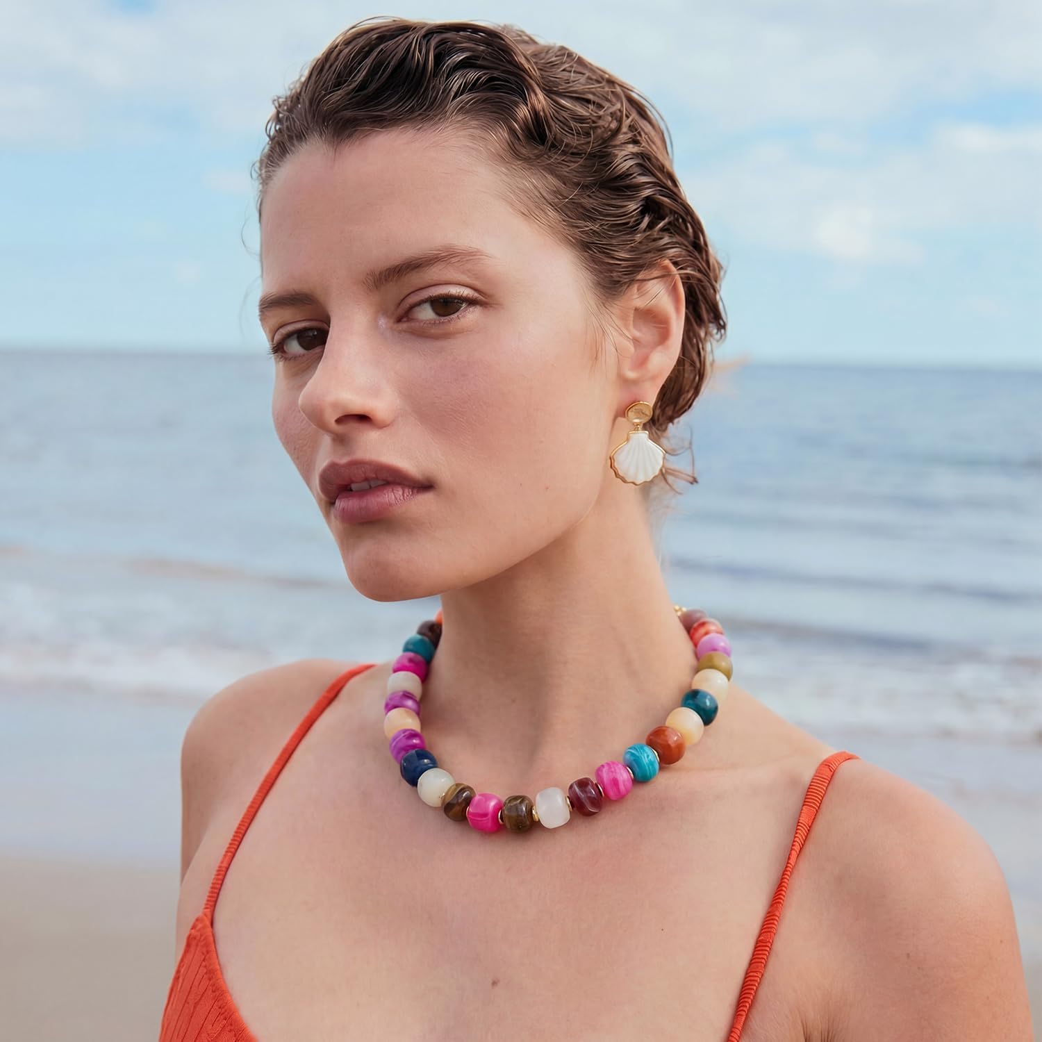 LILIE&WHITE Resin Chunky Beaded Necklace for Women Minimalistic Modern Statement Necklace Jewelry Accessories