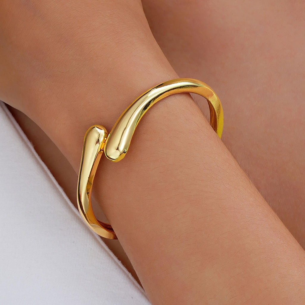 Gold Bracelets for Women Trendy Non Tarnish Bangle Cuff Bracelet Jewelry | Waterproof 14K Gold Plated Silver Chunky Cuff Bracelet, Gold Bangles Bracelet Gifts for Women