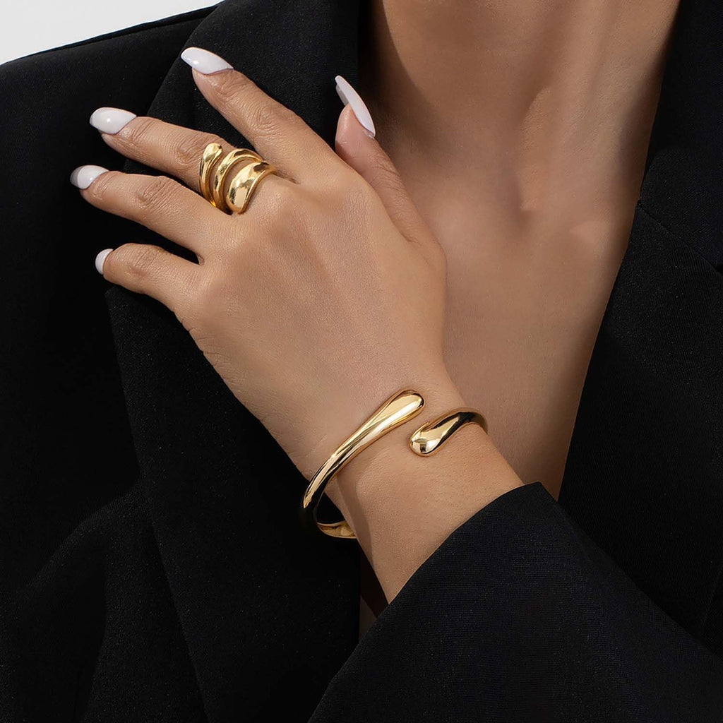 Gold Bracelets for Women Trendy Non Tarnish Bangle Cuff Bracelet Jewelry | Waterproof 14K Gold Plated Silver Chunky Cuff Bracelet, Gold Bangles Bracelet Gifts for Women