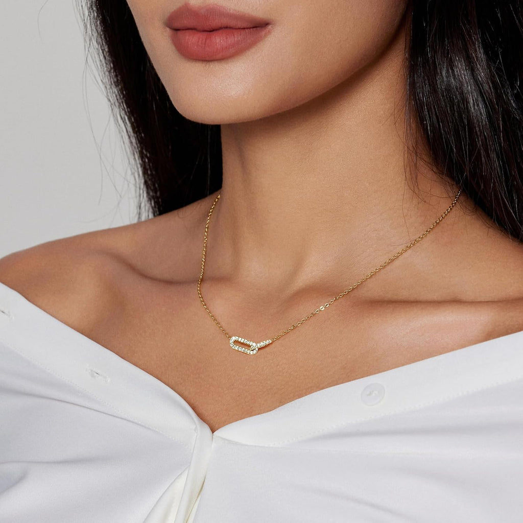 HERIER Diamond Pendant Necklace for Women, Dainty Gold Necklace 14k Gold Plated Paperclip Choker Necklaces Cute Open Oval Necklaces Simple Gold Necklace Jewelry Gifts for Women Trendy