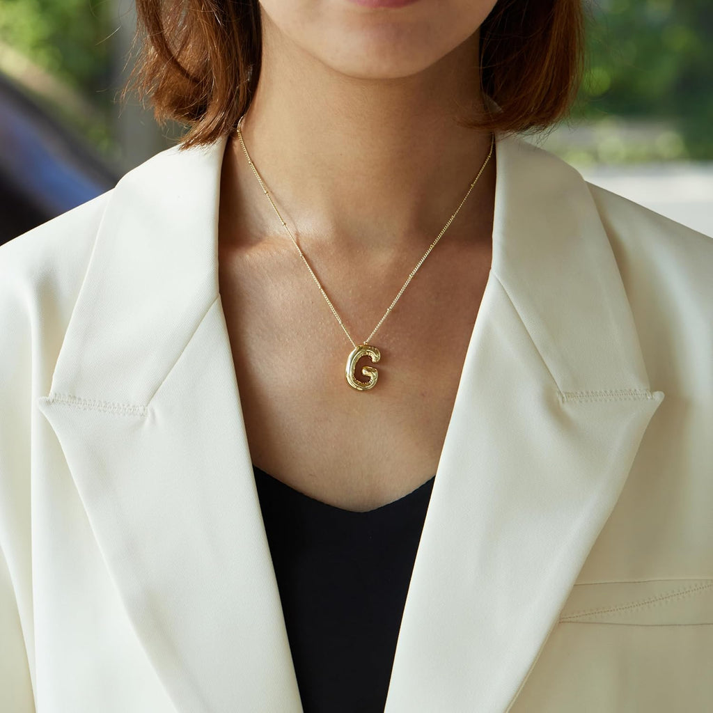 Inerney Gold Bubble Letter Necklace Initial Necklaces for Women, Chunky 14K Plated Balloon Initials, Trendy Charm Non Tarnish Custom Name Pendant Jewelry Gifts for Mom