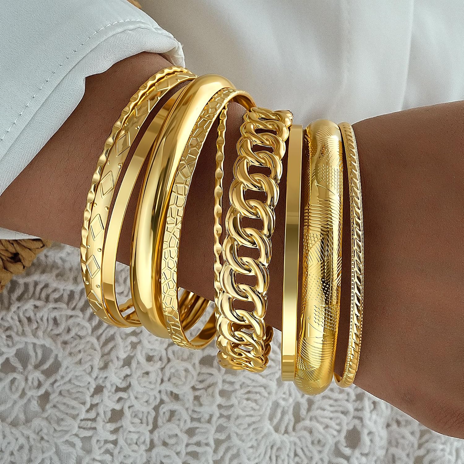 ÌF ME Gold Bangle Bracelets for Women, Indian Bangles Stackable Set, Multi Layer Textured 18K Gold Plated Chunky Bracelets Boho Jewelrys Set